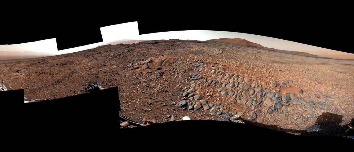 Марсоход Curiosity изменил маршрут в сторону от скал «Спина аллигатора»