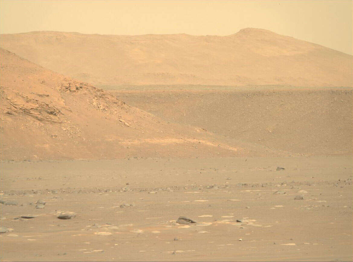 Марсоход «Настойчивость» едет к дельте кратера Езеро